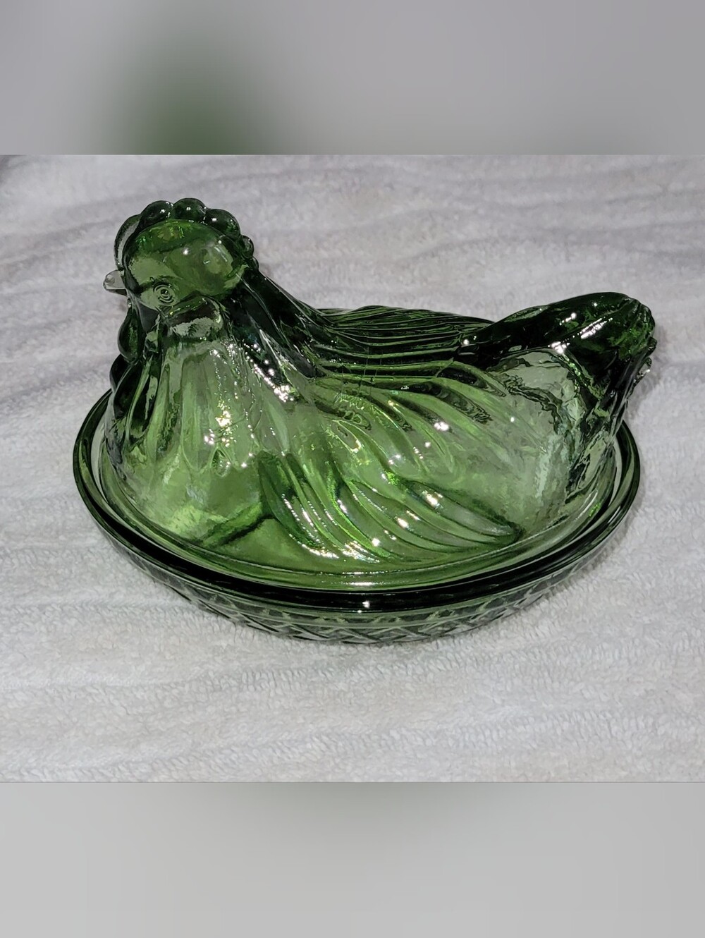 Olive Hazel Atlas Contintental Can Hen On Nest